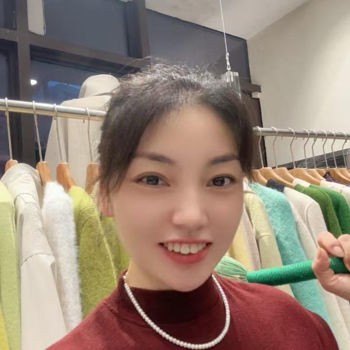 重庆卖衣服萱萱