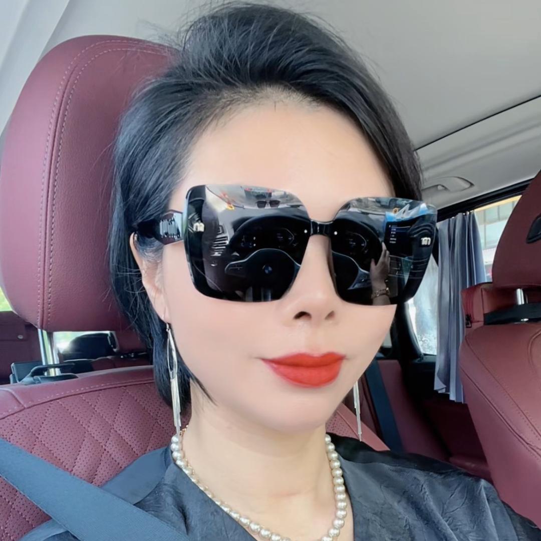 宝韵诗人～娟子