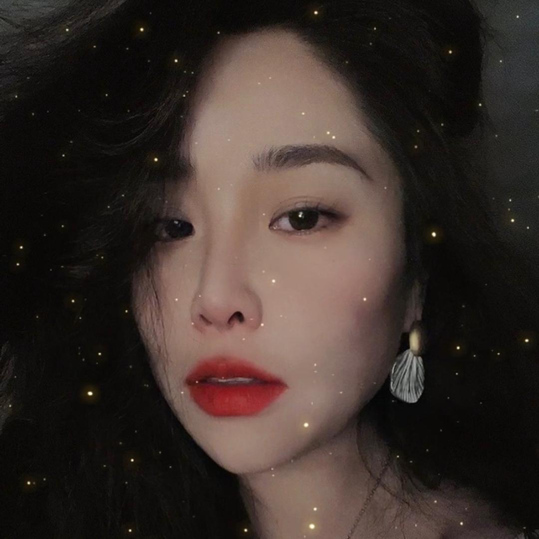 周周吃饱啦