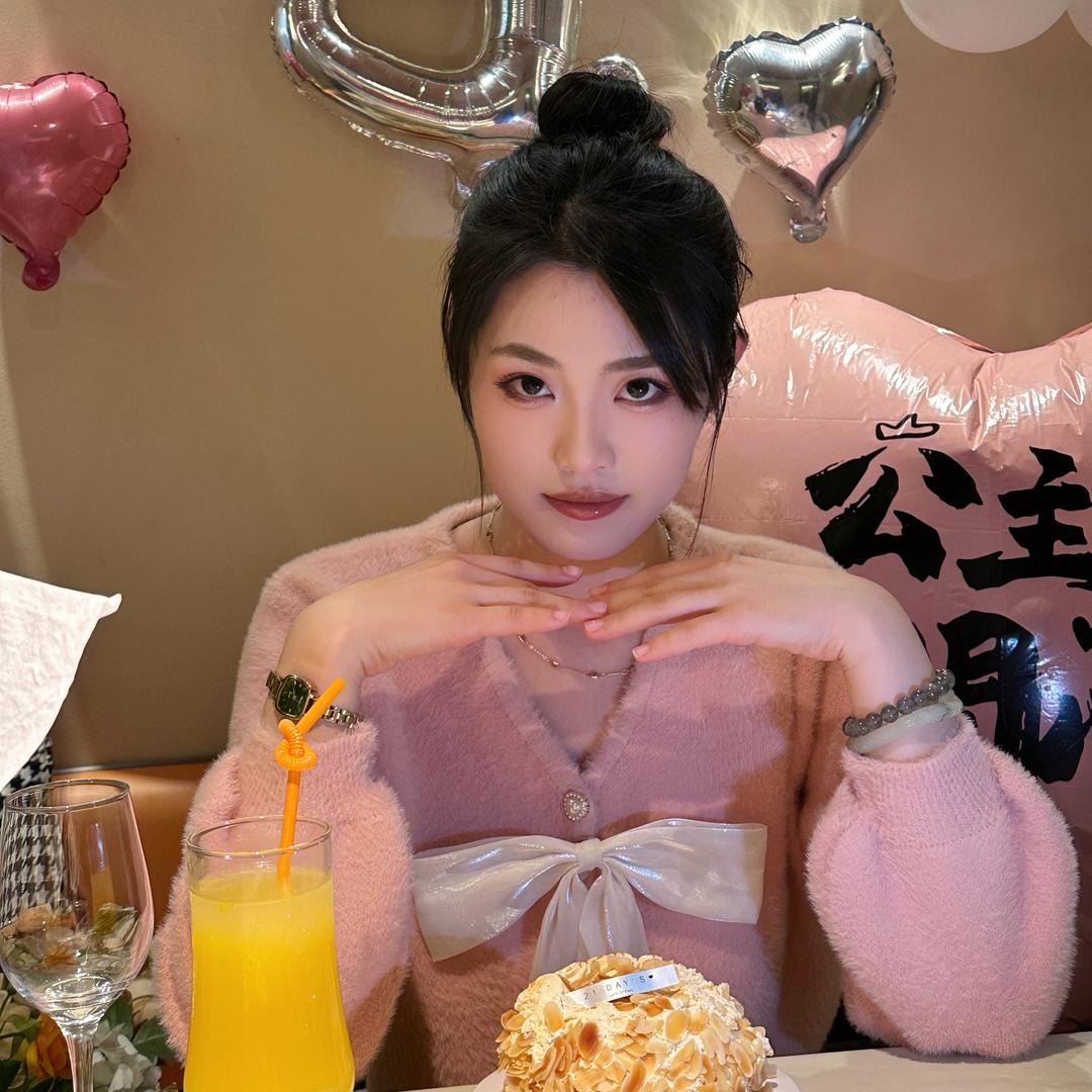 柠檬味的拥抱🍋