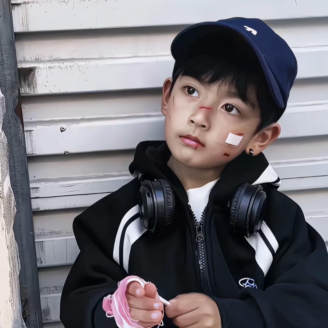 内向小男孩