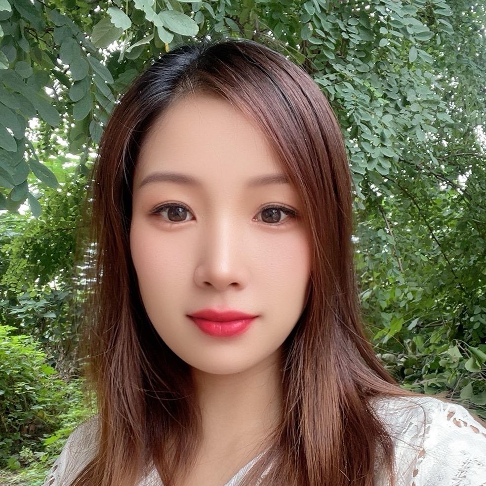 小霞爱美食