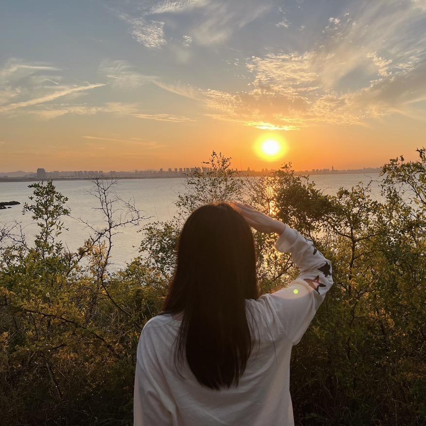 赵女女