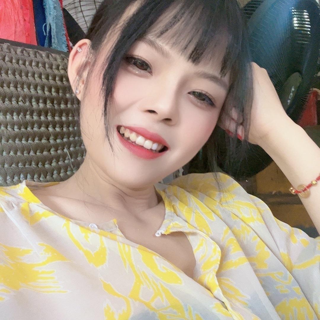 检车小姐姐