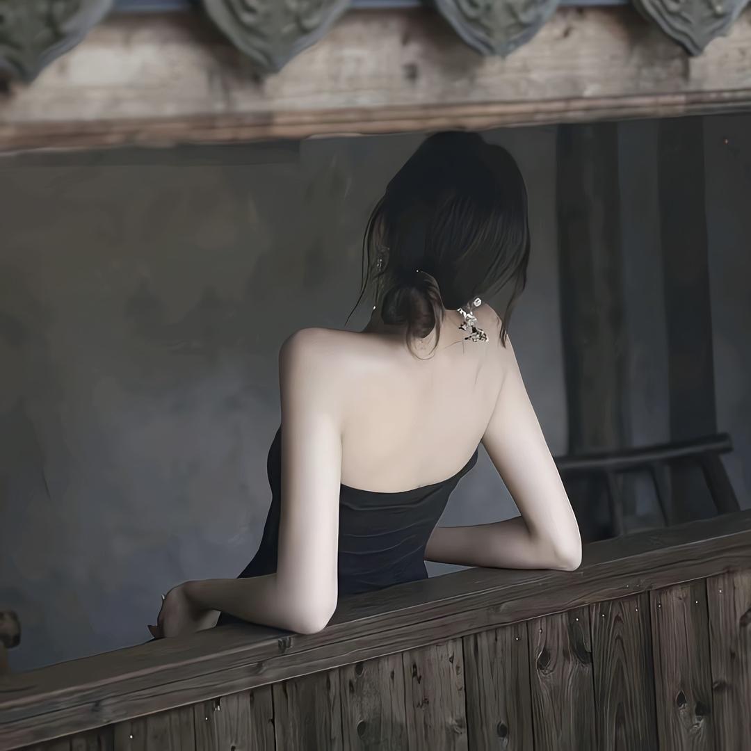 蓝落落