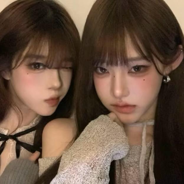 双胞胎姐妹租房