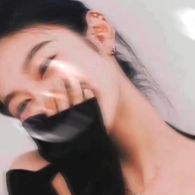 w•