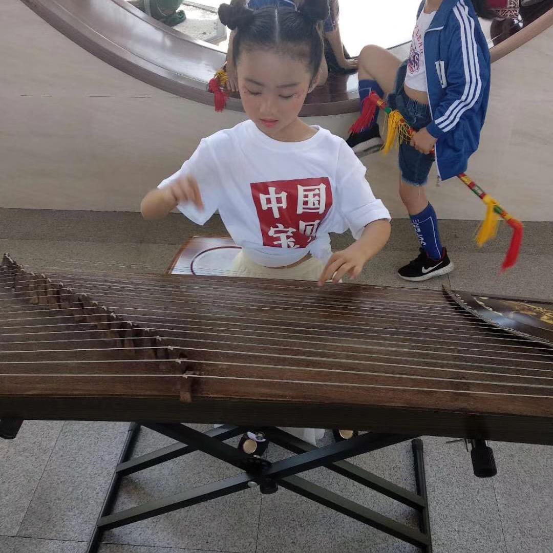 陈瑞银潮鞋搭配