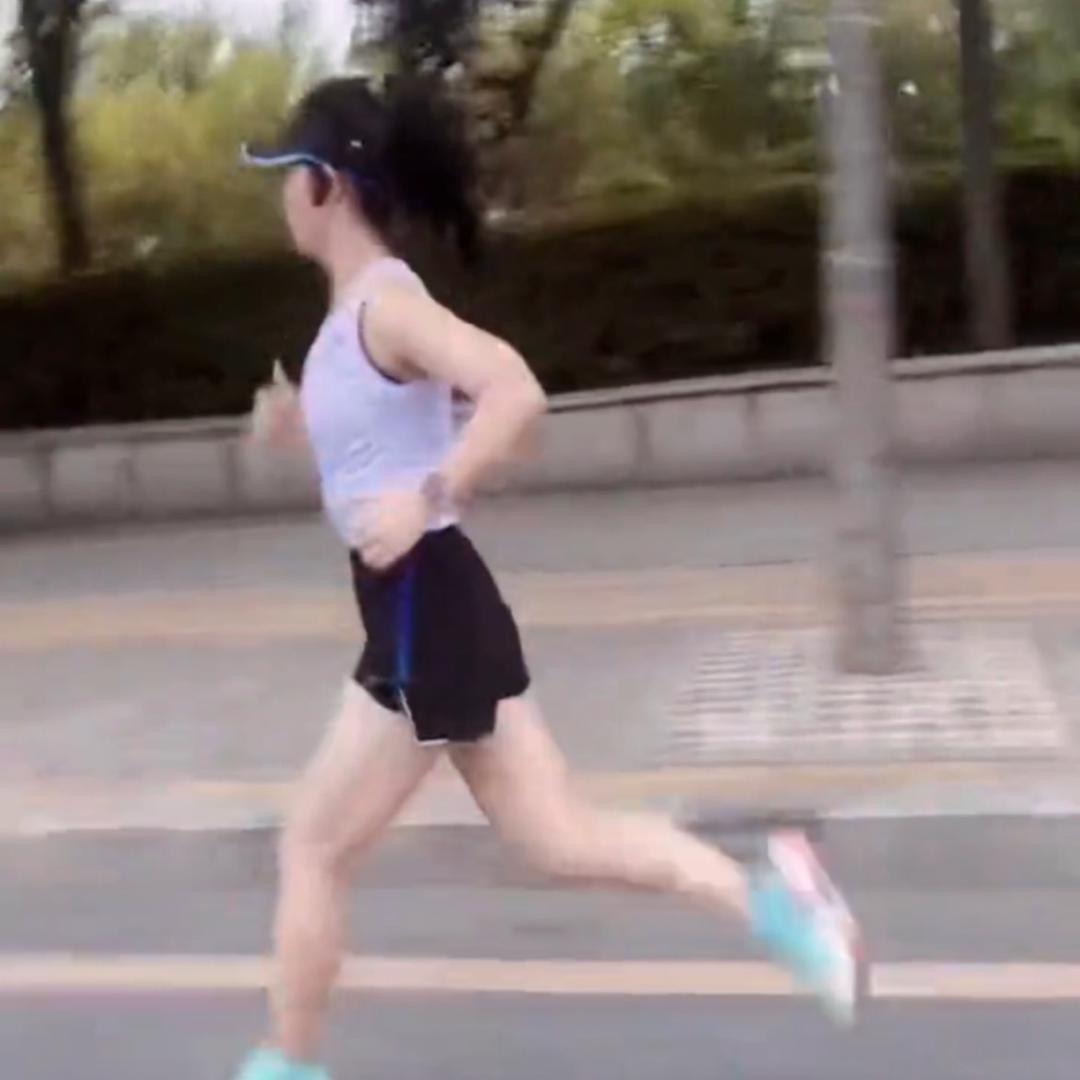 渡℘