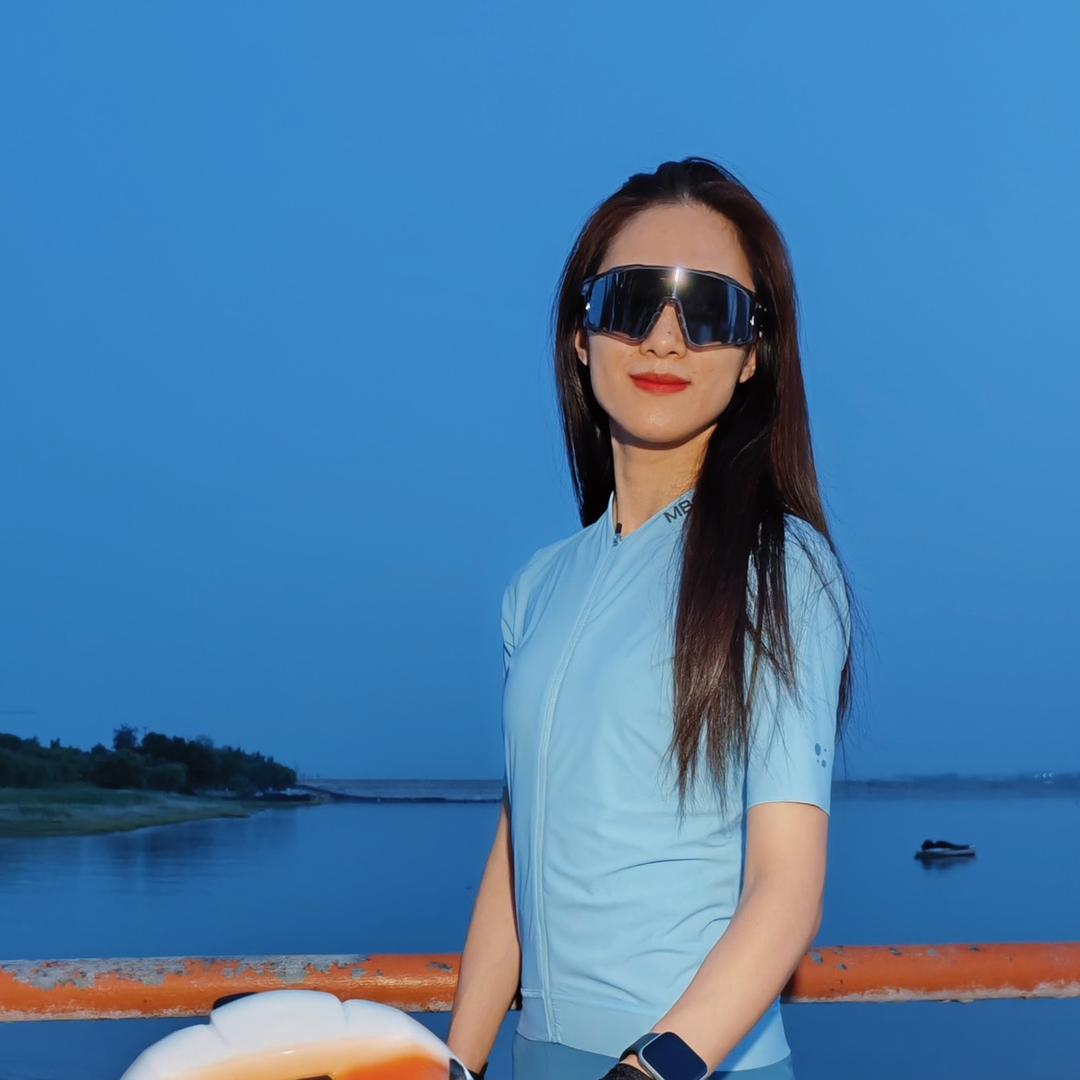 是小罗呀