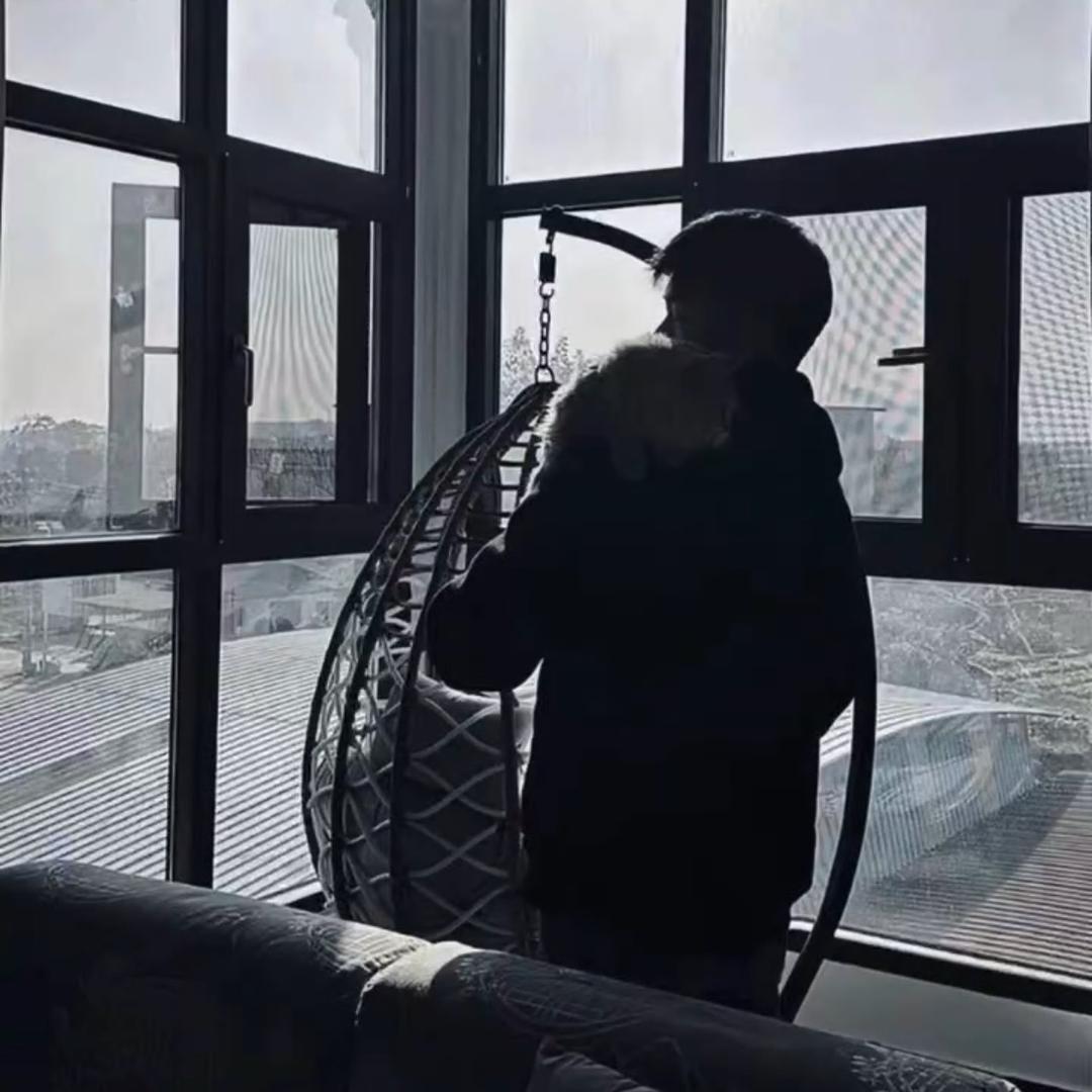 鸿军^-^