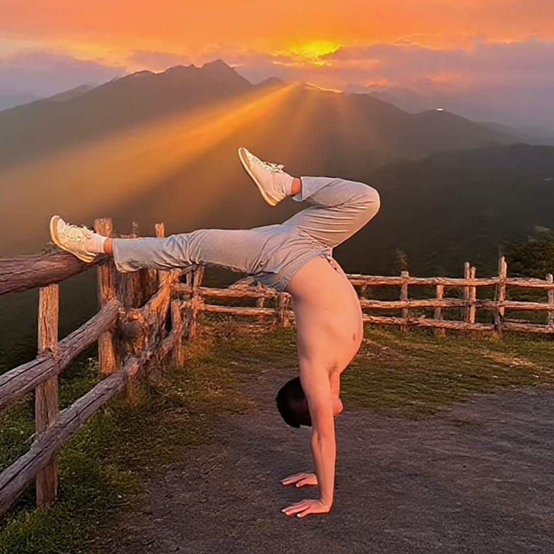 ︶ㄣ琴键上暖暖的心跳