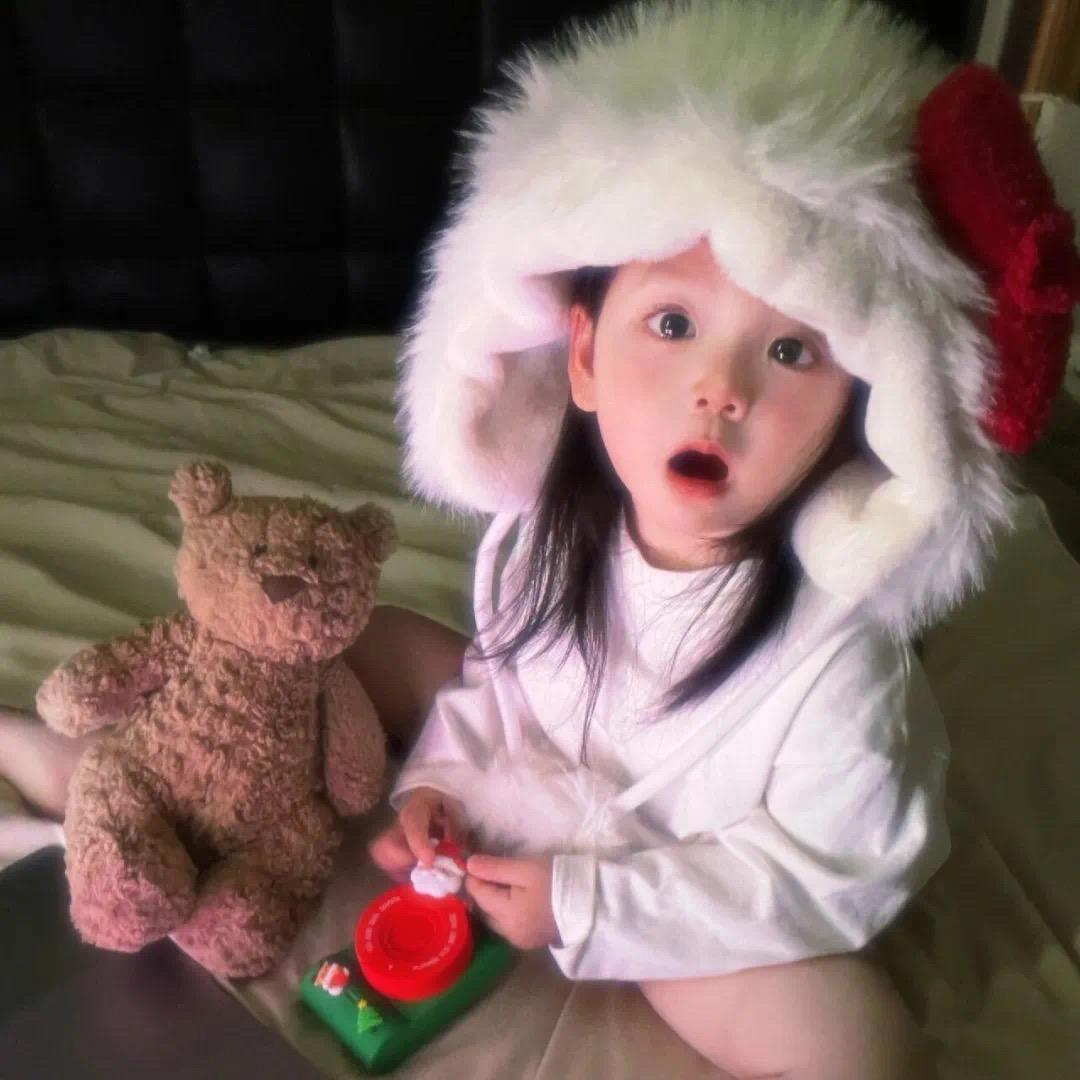 小桃子精品童装