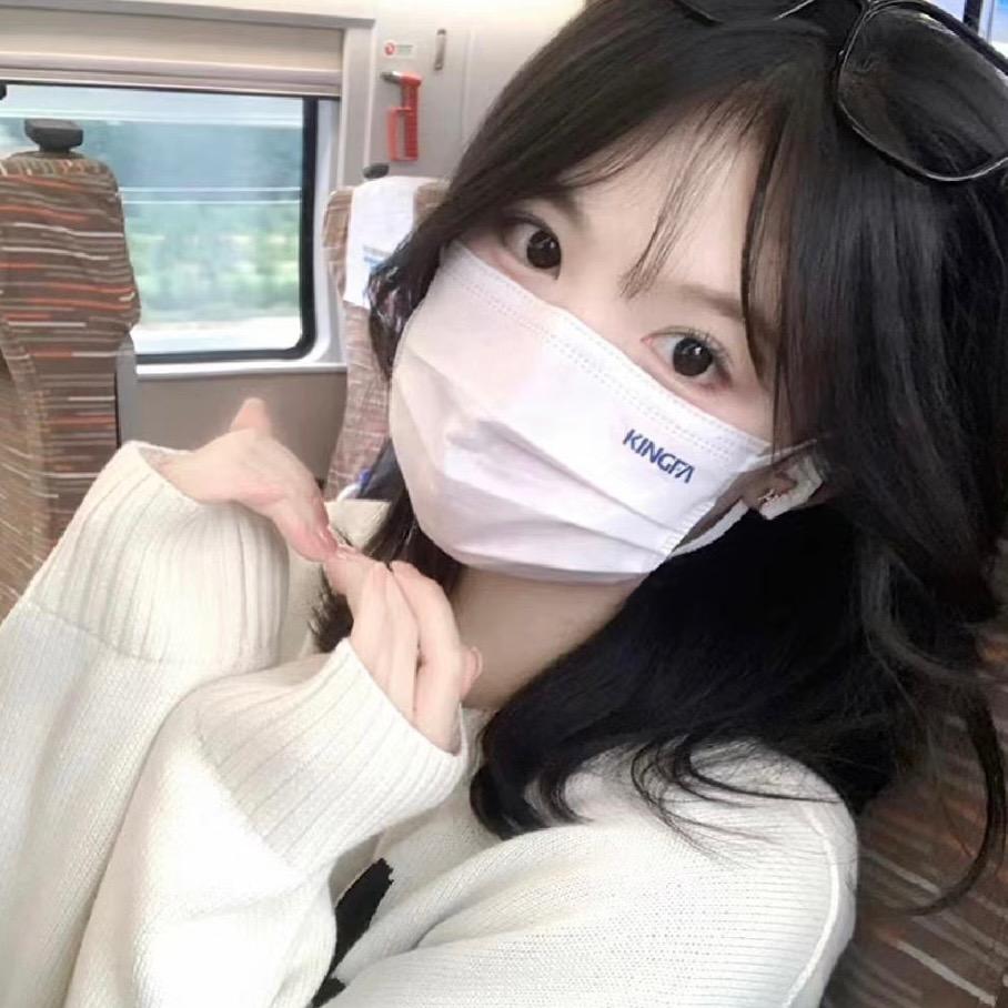 云朵爱吃糖