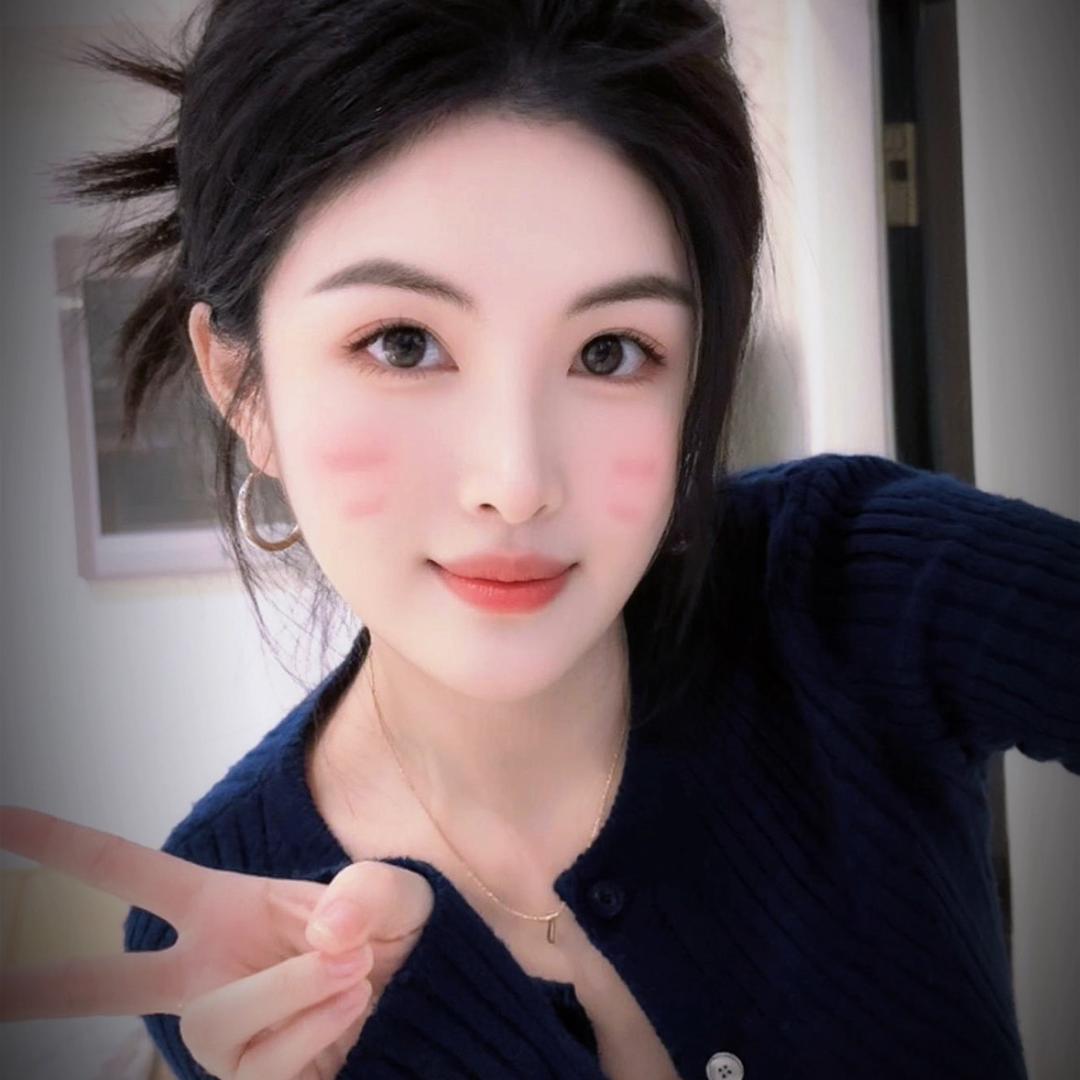 有啤酒肚的小仙女🧚‍♀️