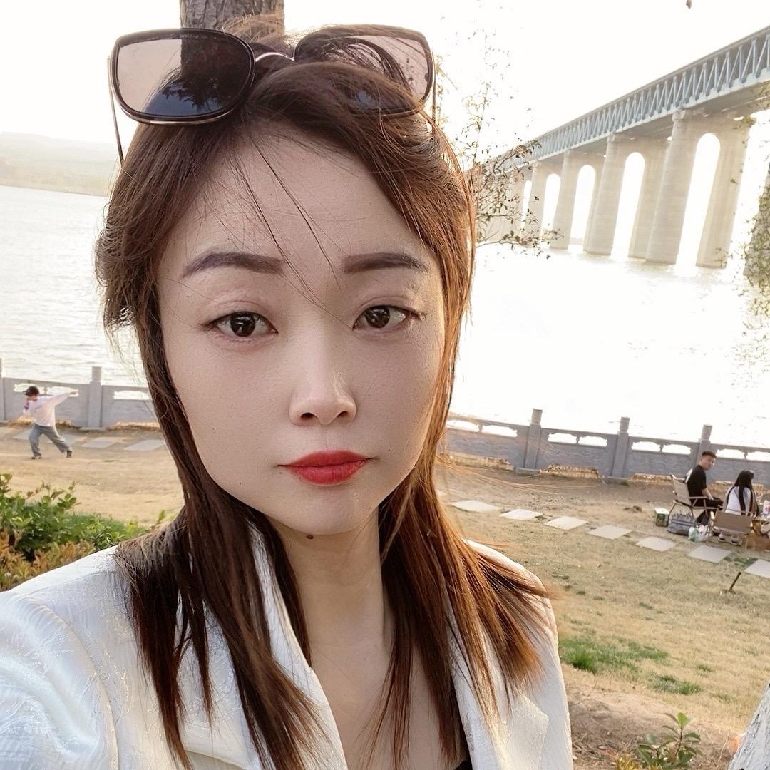 娜娜