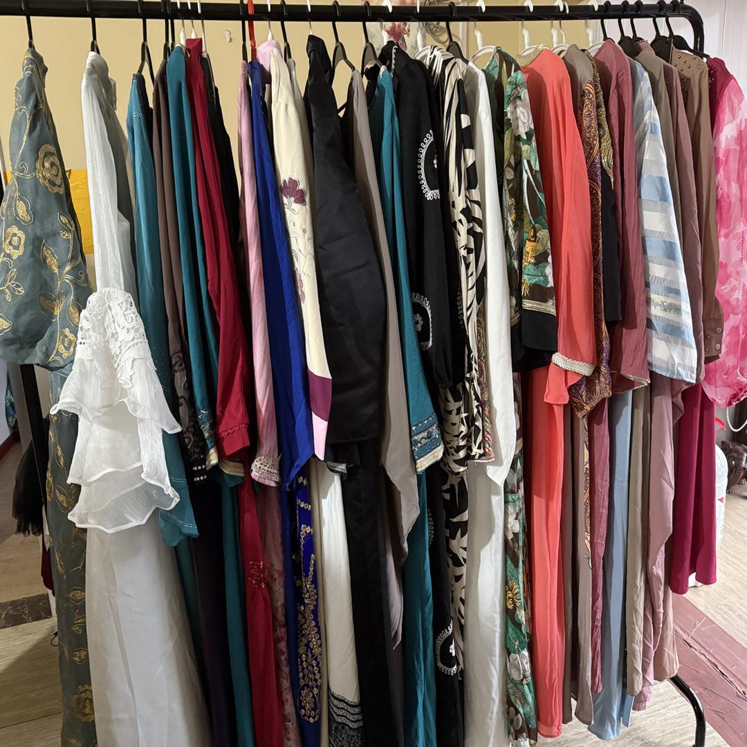 气质女人时尚衣饰精选铺