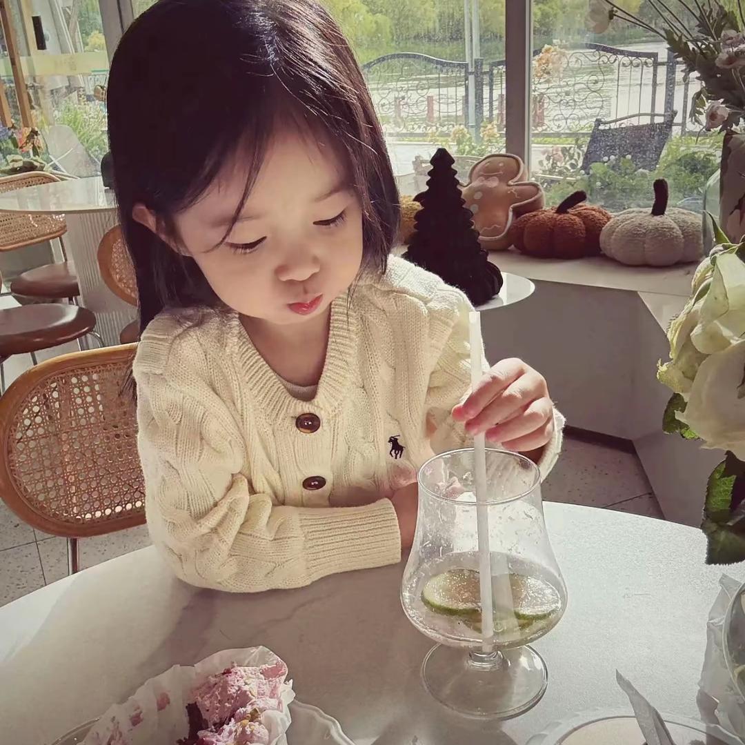 虾仁不眨眼💤🦈