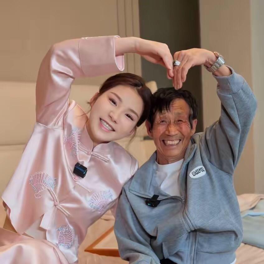 金其🕊️直播臻选