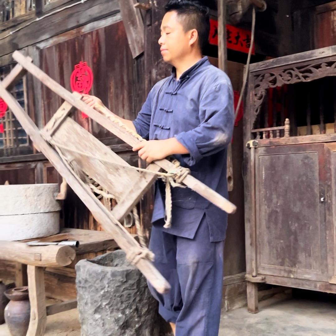 回乡的搏勋