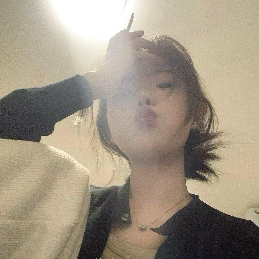 娜娜.