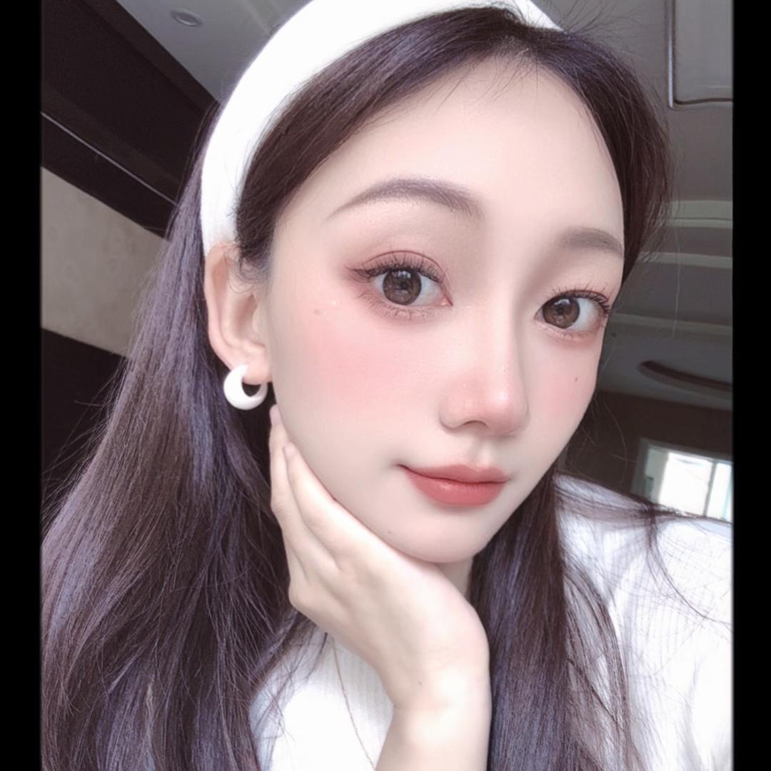 玥玥吖