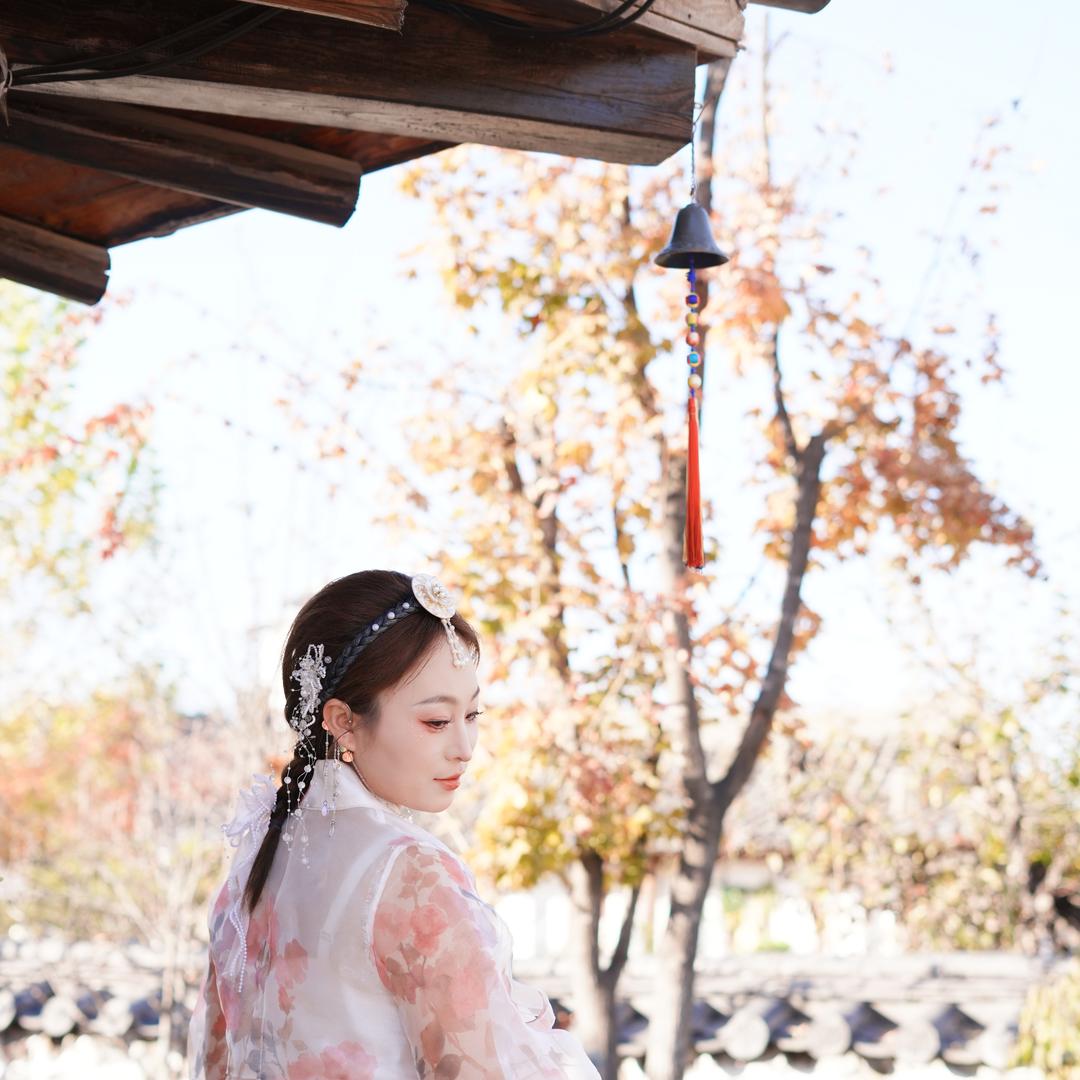 伊然美潮流服饰