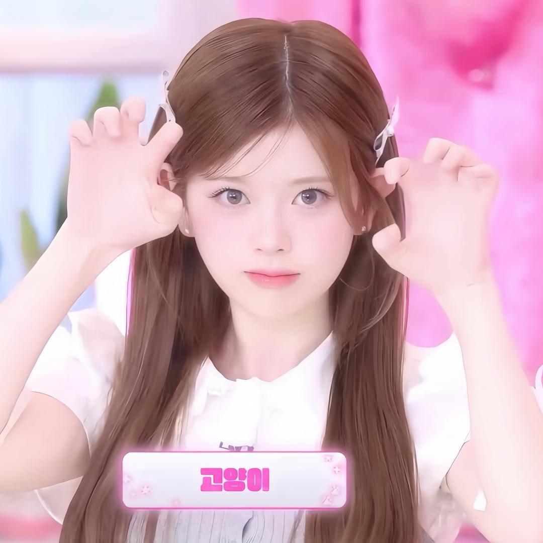 心心＞𐋣＜