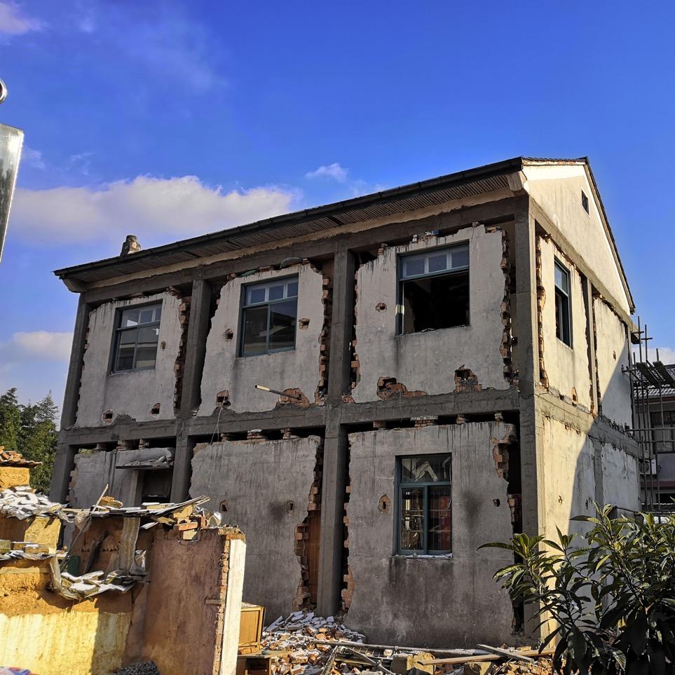 墙改梁小何建筑加固