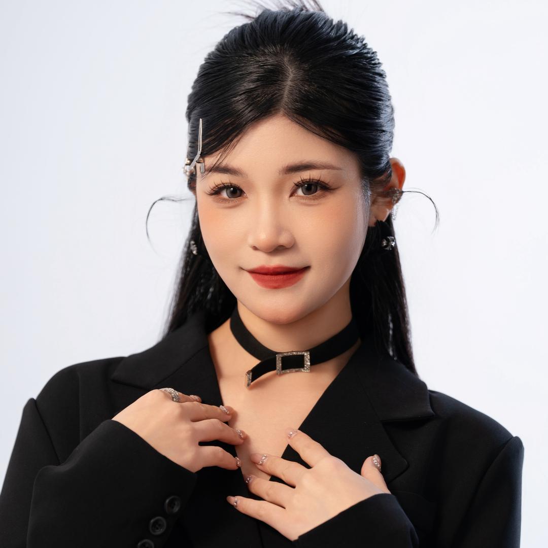 新乐蒂凡尼化妆师·xixi