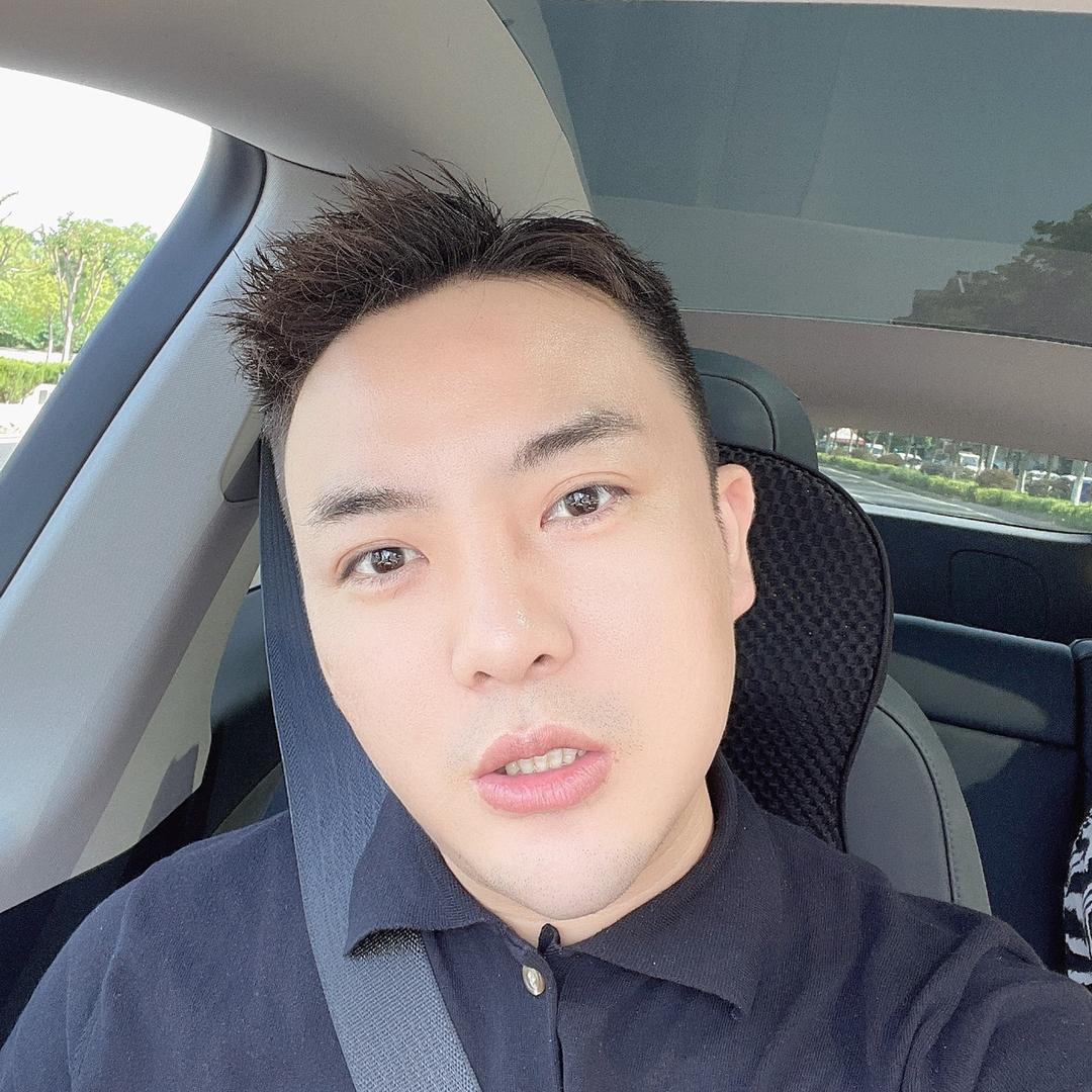 孙许许服饰