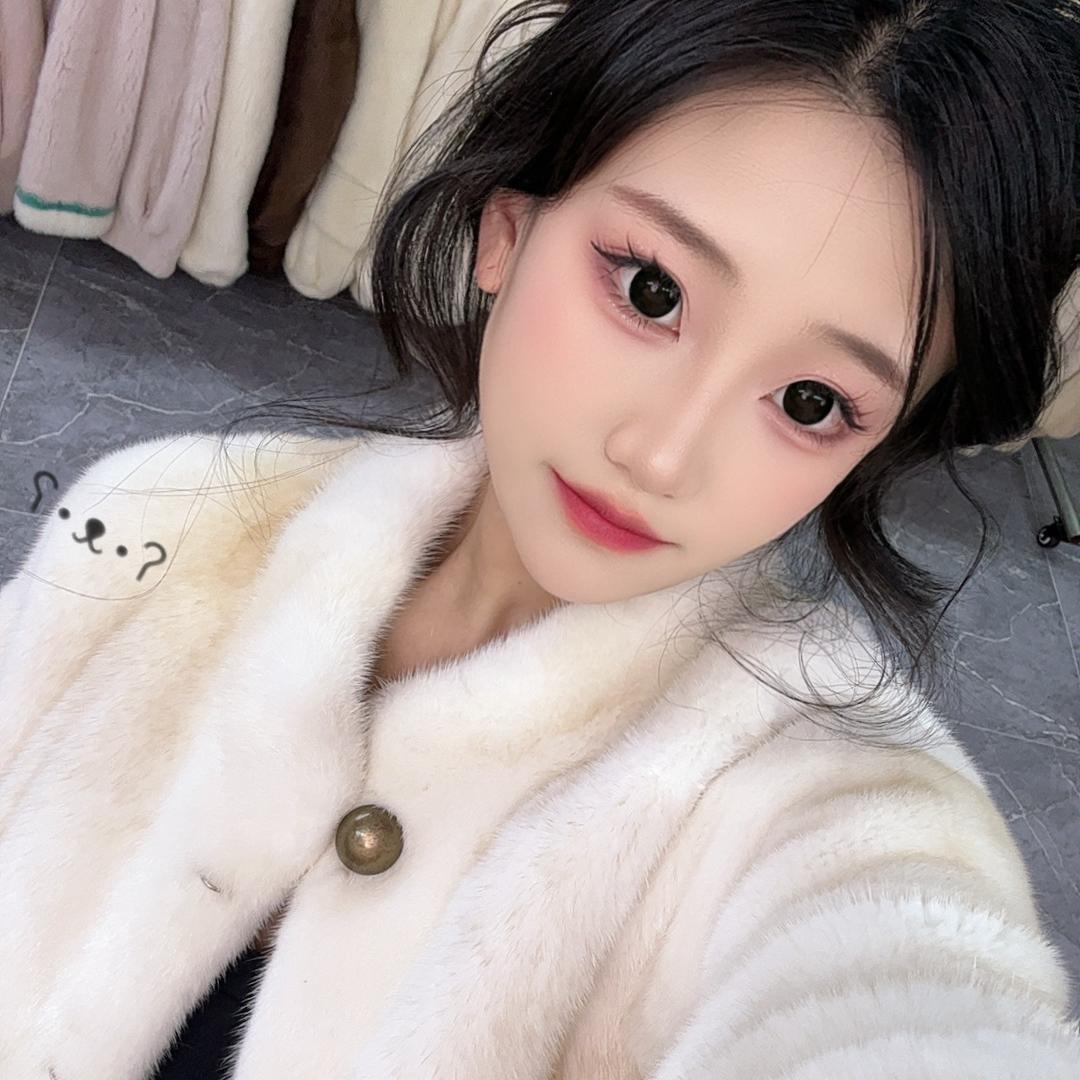 依贝儿皮草服饰1