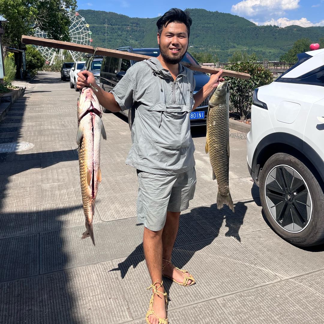 小老弟（户外游钓）