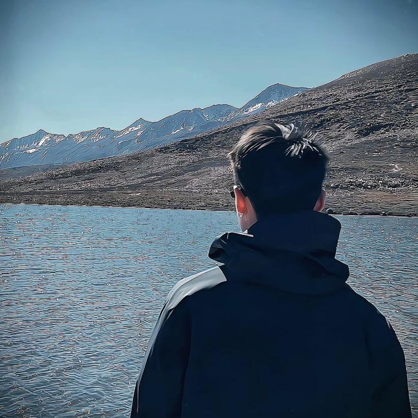 李 天才             🕷️