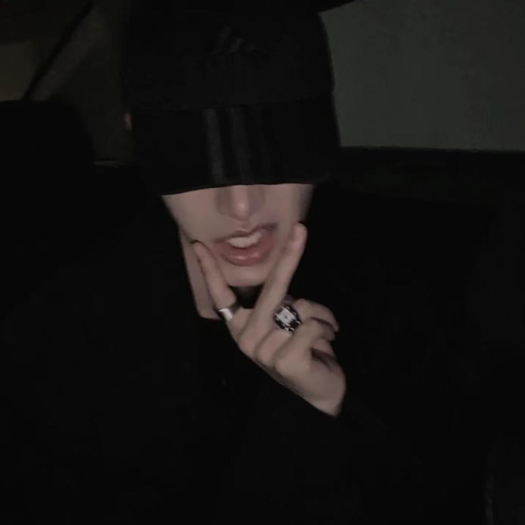 大壮 地摊烧烤 炒菜 .