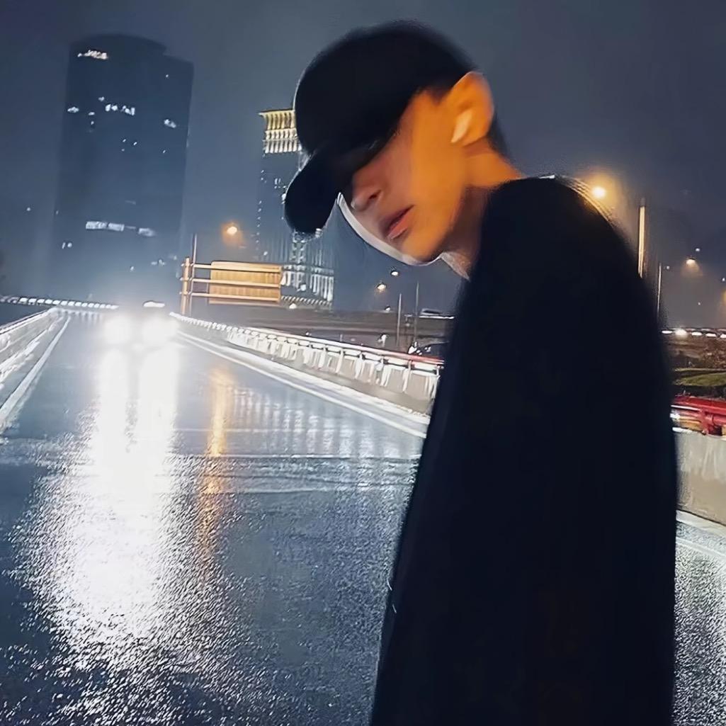 整夜的雨.