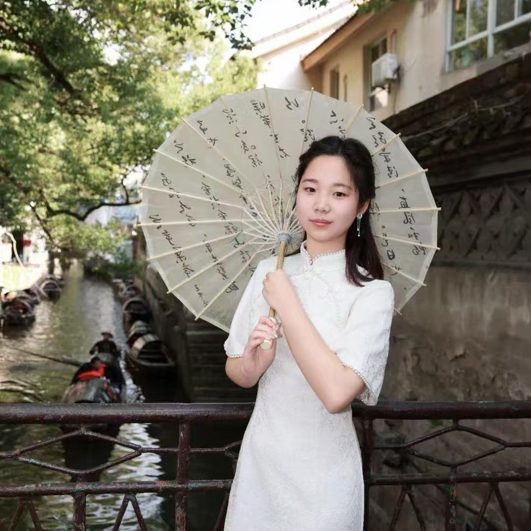 梁同学（00后租房主理人）