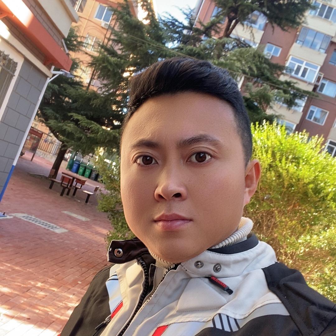 大连彦龙（大黑石海边烧烤）