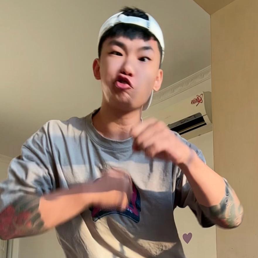 伟子.