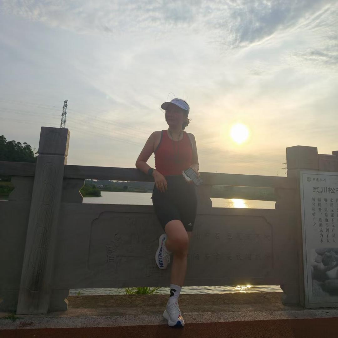 🏃🏻‍♀️是大琳子吖