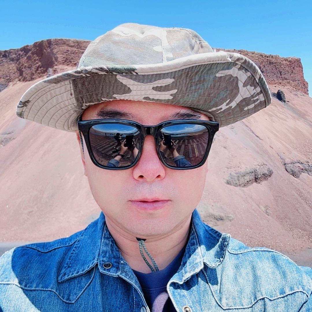 山海大叔和比熊大炮