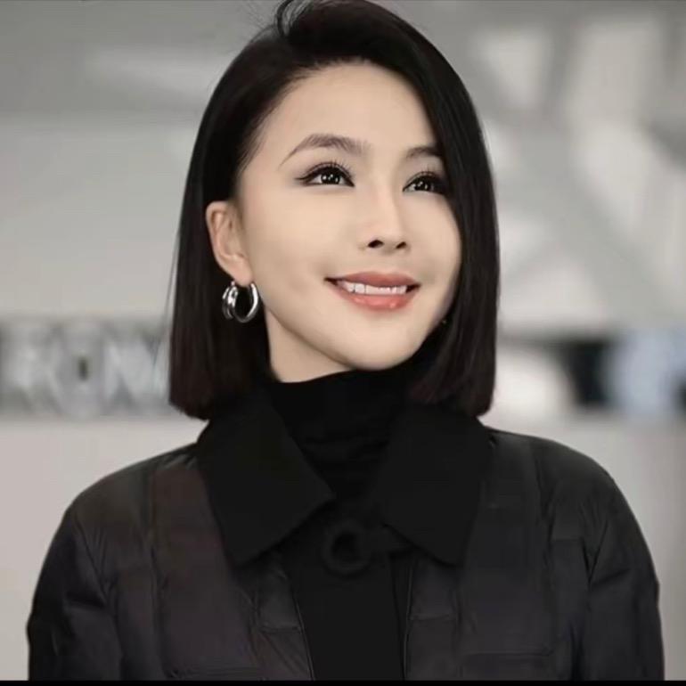 溶溶RONGRONG时尚穿搭