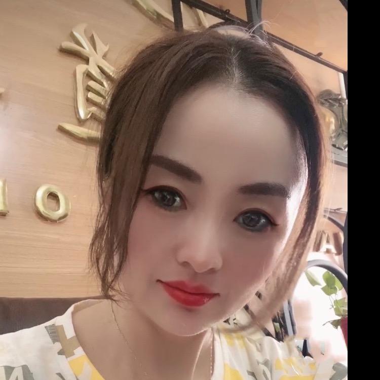 潮流时尚服饰道具有限公司