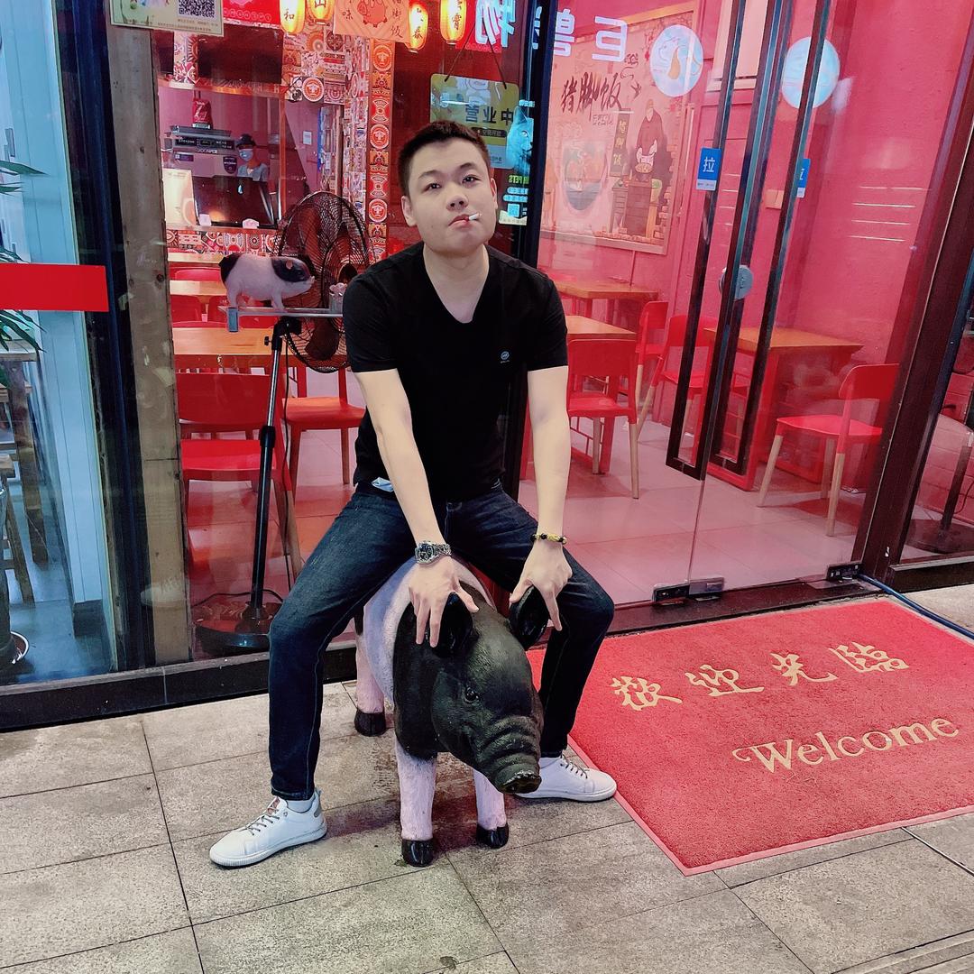男孩