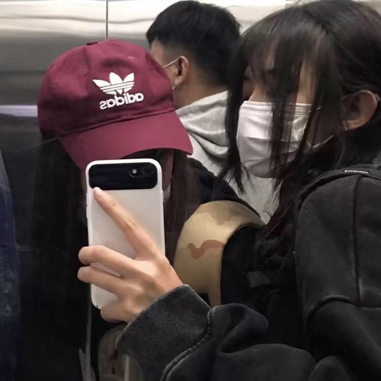 Zùn颖.