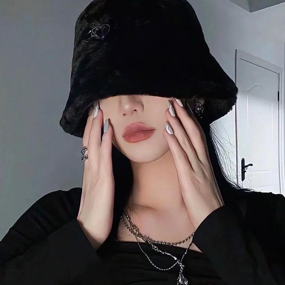 濮院小四月童装毛衣