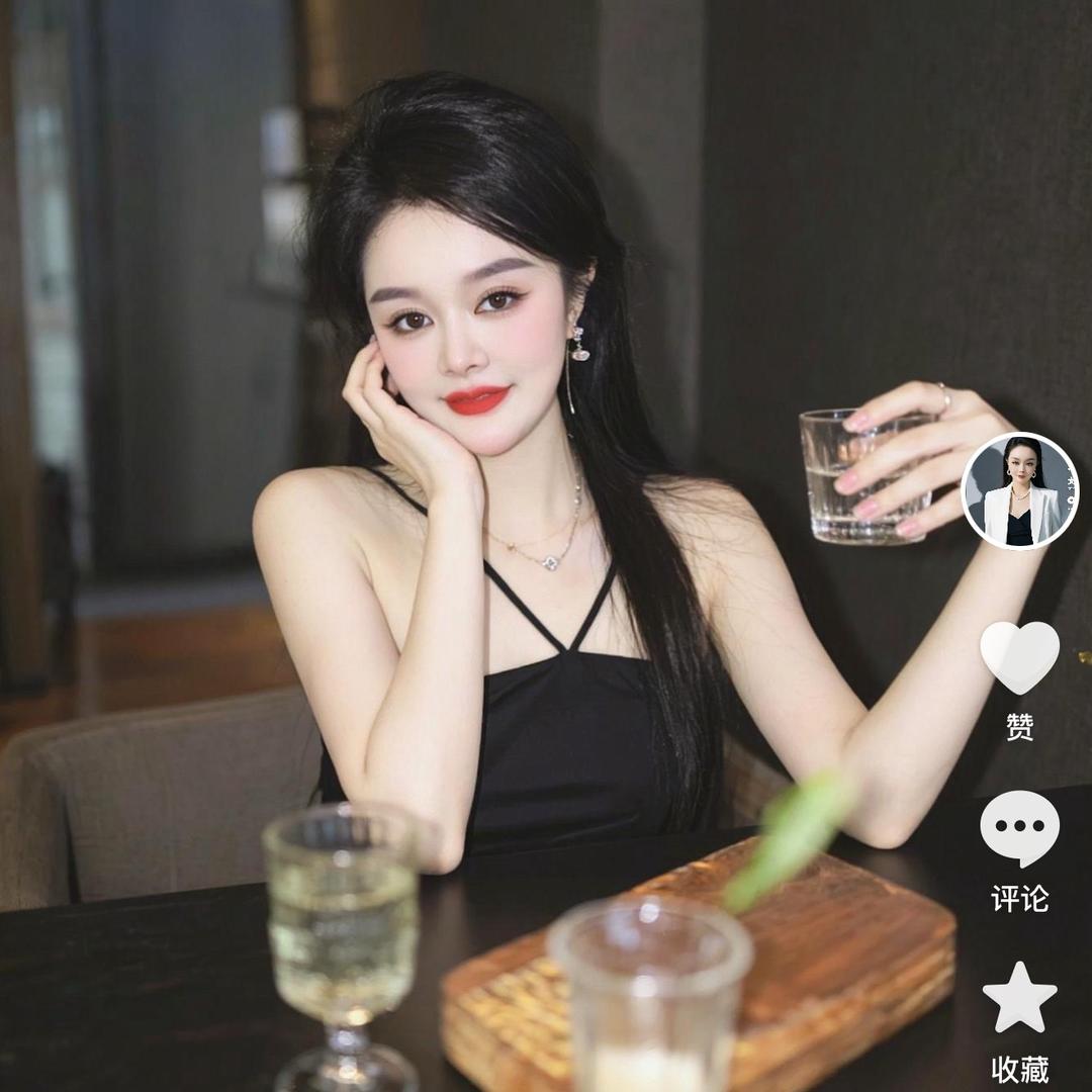 芙蓉阁美妆负责人丹姐