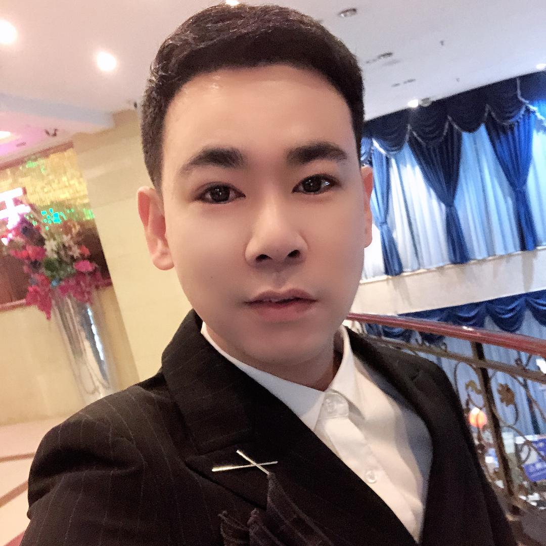 鲅鱼圈邵亮发型设计