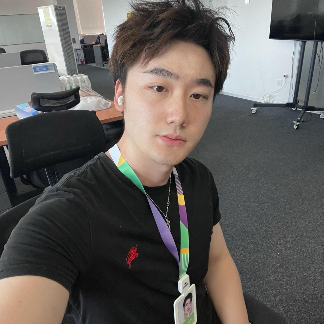 羊导偷偷说