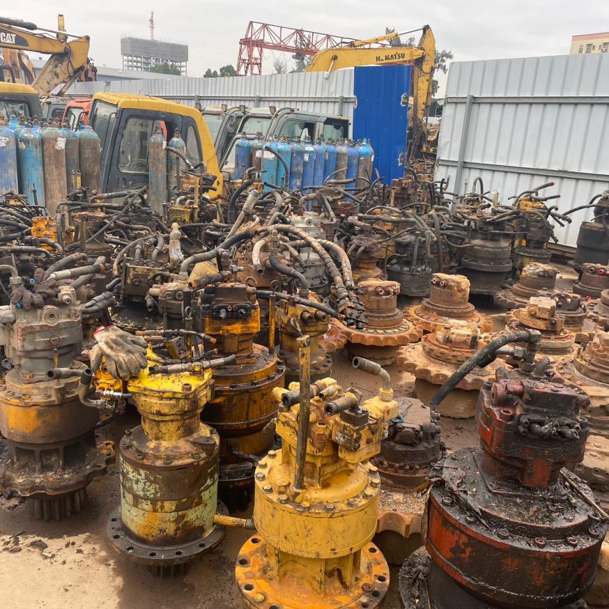 天顺挖机拆车厂